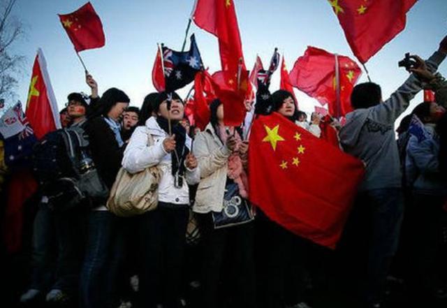 出兵瓜分捷克,兵败投降纳粹,这是二战中的波兰?真相总是扎人心