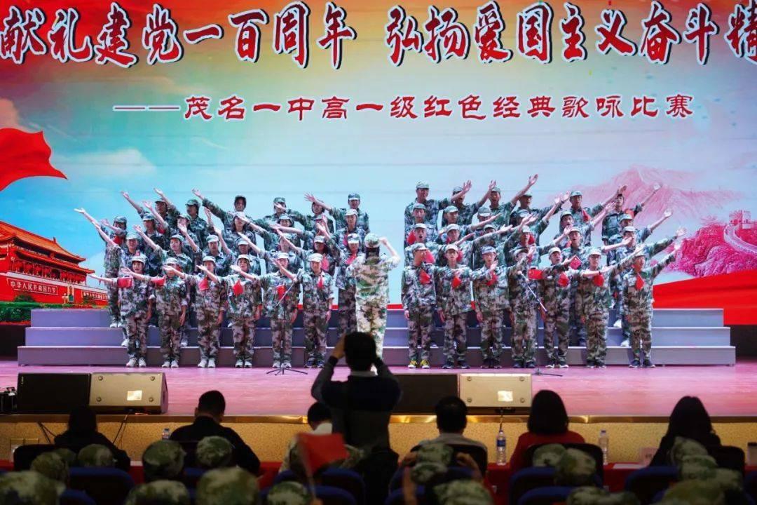 大陆最后2个军统女特务:1个晚年很幸福;1个嫁农民生8个孩子