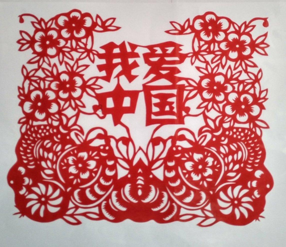 救援受困的长颈鹿
