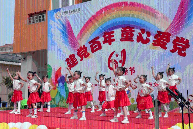 玩滑板的男孩逃脱2
