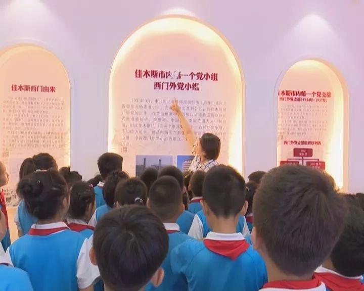 蔡正国牺牲后魂归故土,安葬在沈阳市烈士陵园,他是四位志愿军最高将领之一
